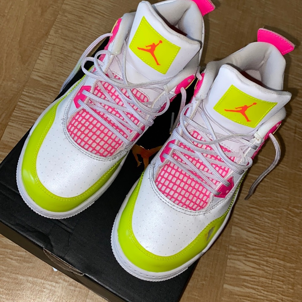 Jordan retro 4
